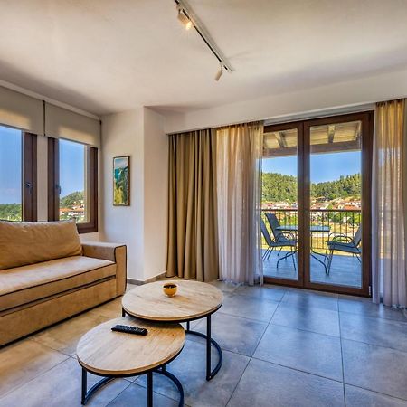 Penelope Luxury Suites Fourka Exterior foto