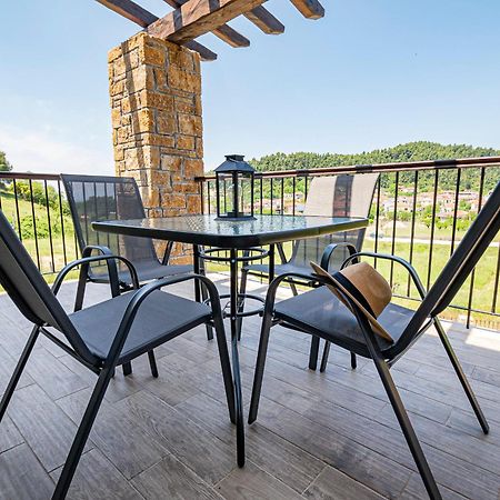 Penelope Luxury Suites Fourka Exterior foto