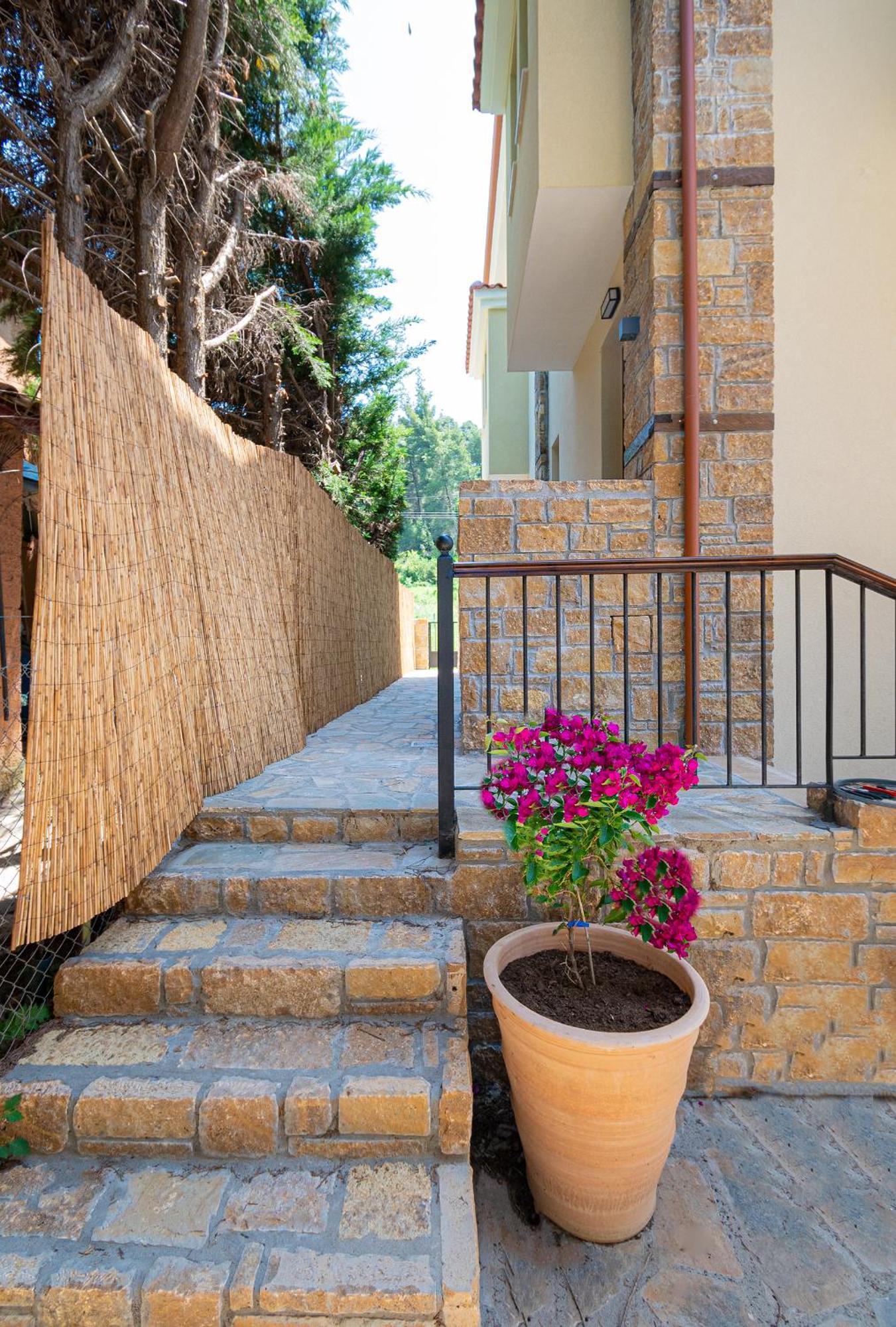 Penelope Luxury Suites Fourka Exterior foto